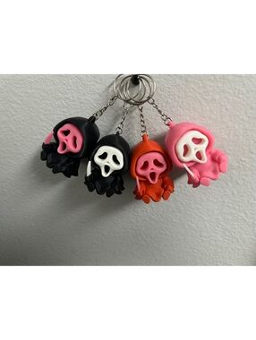 Ghost Face Keychain 4 Pack!